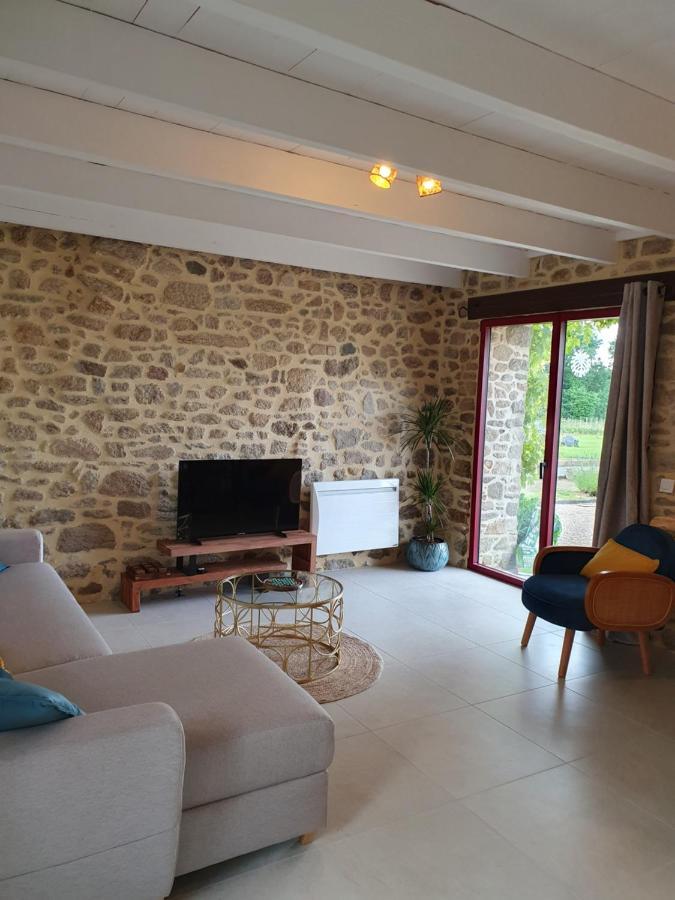 Le Domaine De La Petite Chevre Villa Ploumagoar Bagian luar foto