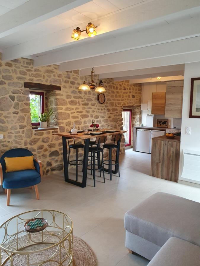 Le Domaine De La Petite Chevre Villa Ploumagoar Bagian luar foto